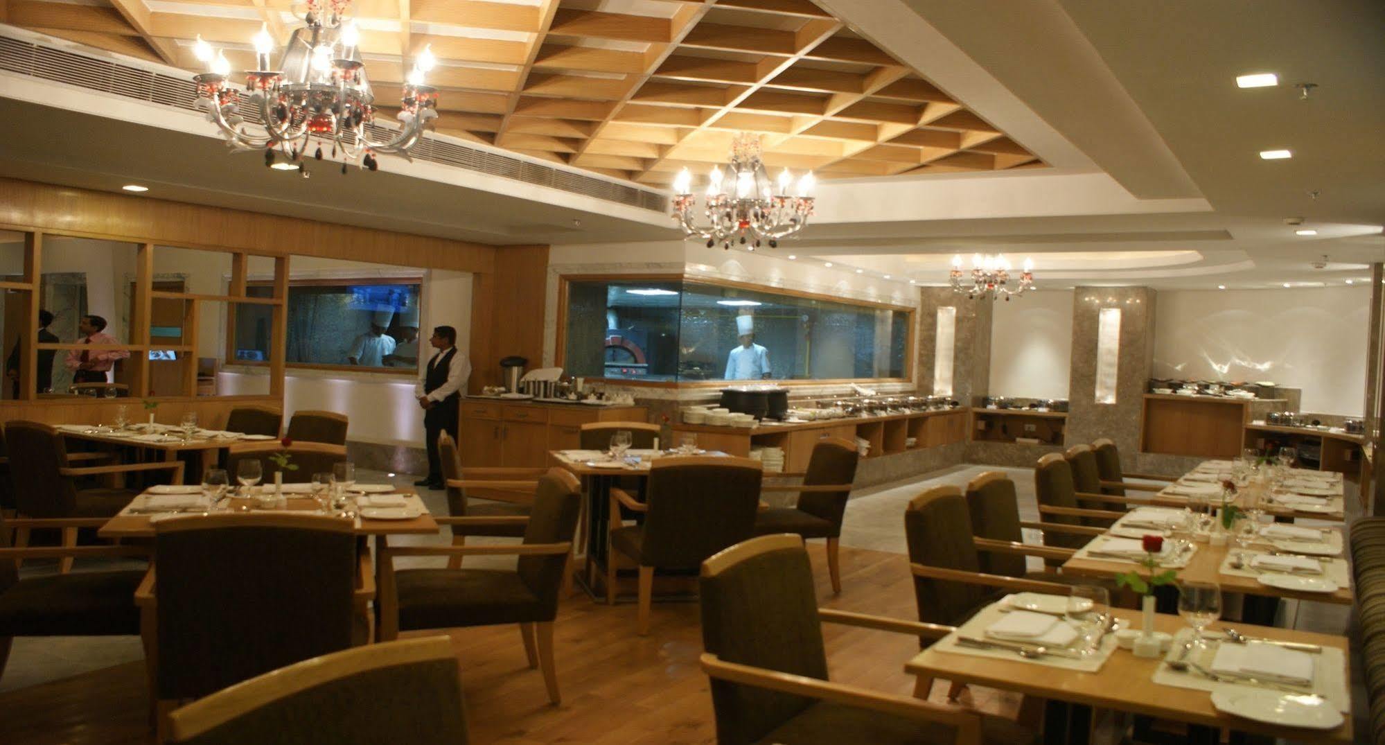 होटल Fairfield By Marriott 5*